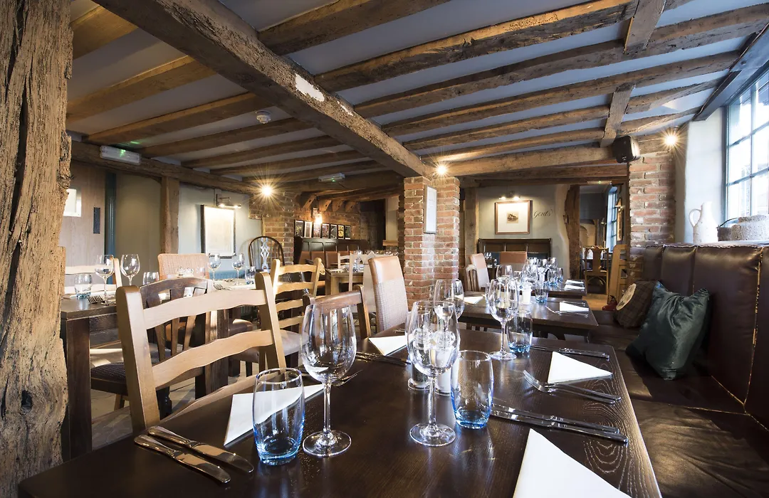 The Ostrich Inn Colnbrook London Heathrow-1