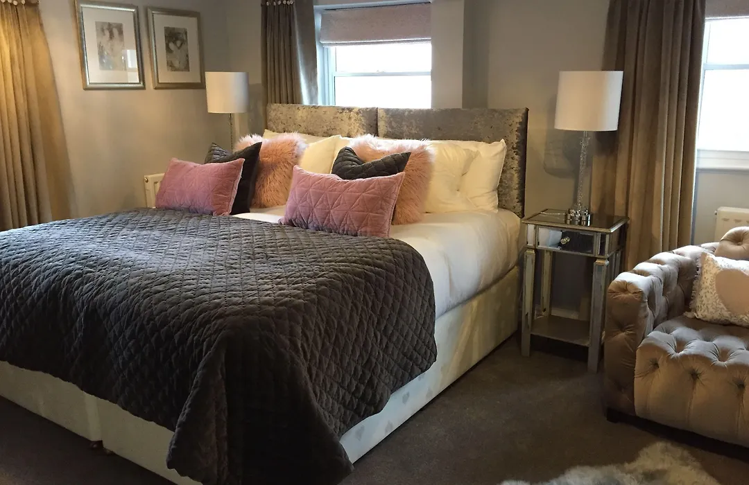 The Town House Bnb-1
