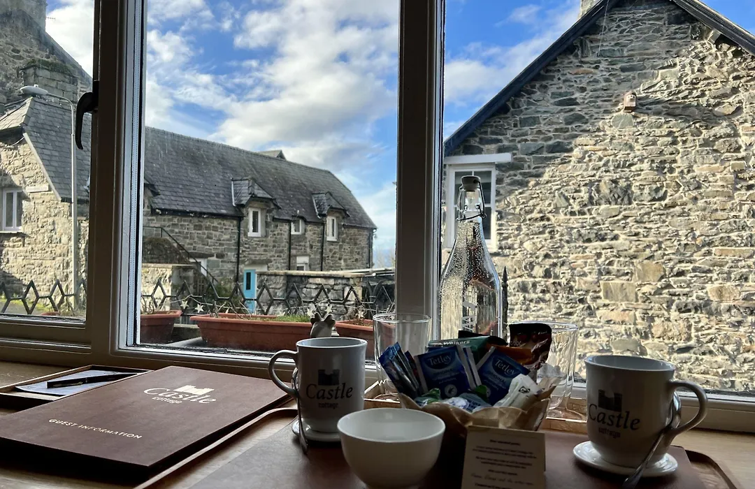 Castle Cottage Restaurant With Rooms-1