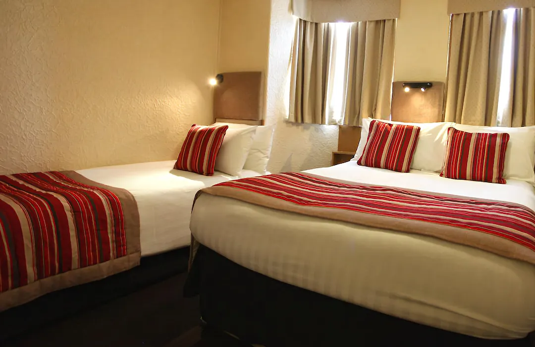 Clifton Court Hotel-1