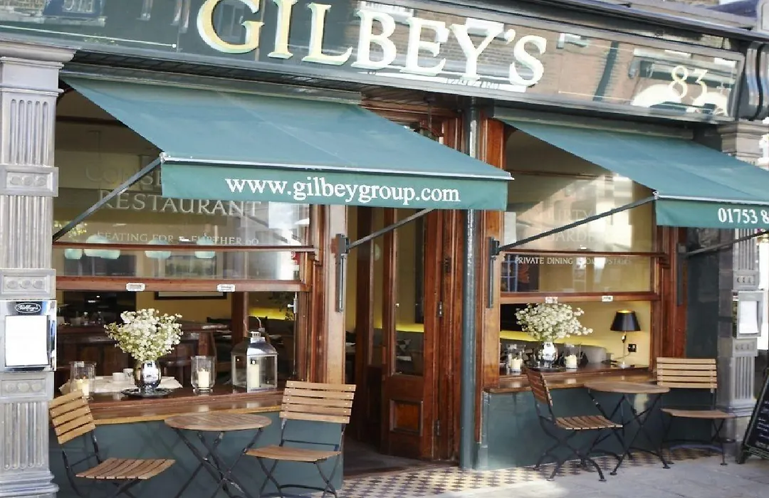 Gilbey'S Bar, Restaurant & Townhouse-1