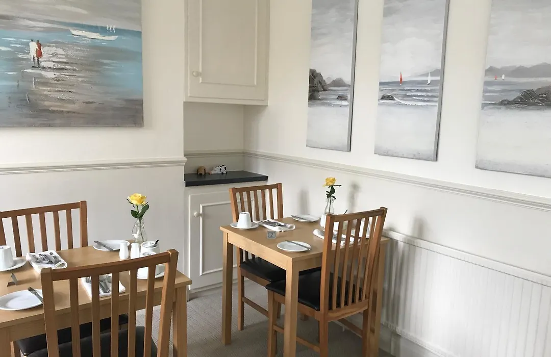 Coombe Bank Guest House-1