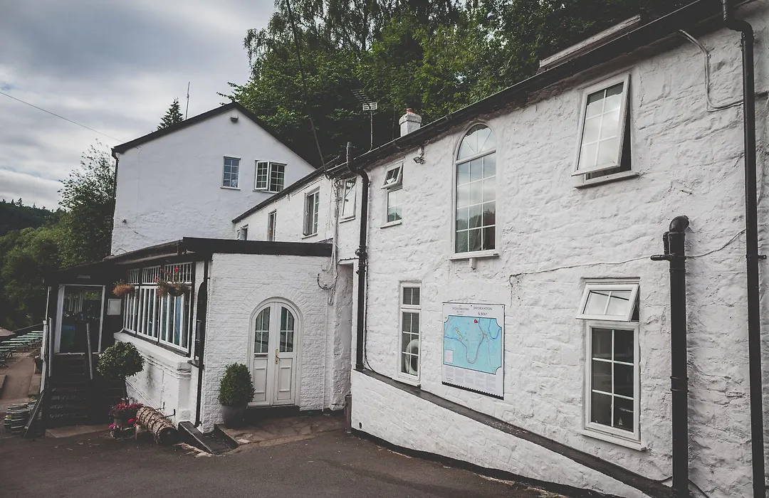 Ye Old Ferrie Inn-1