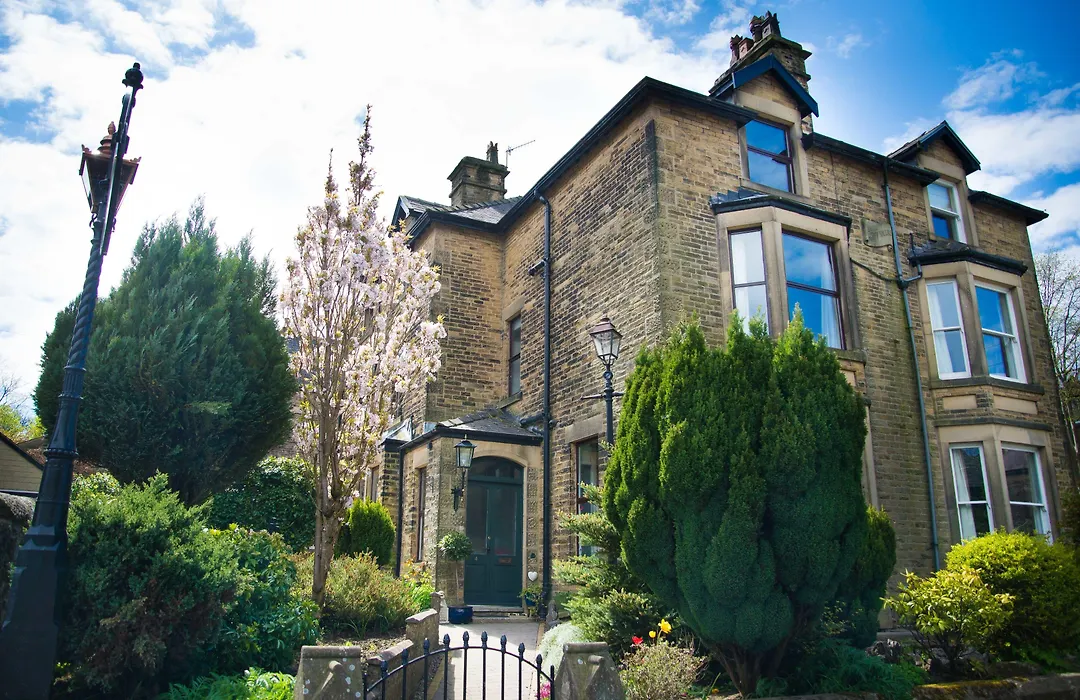 Compton Guest House-1