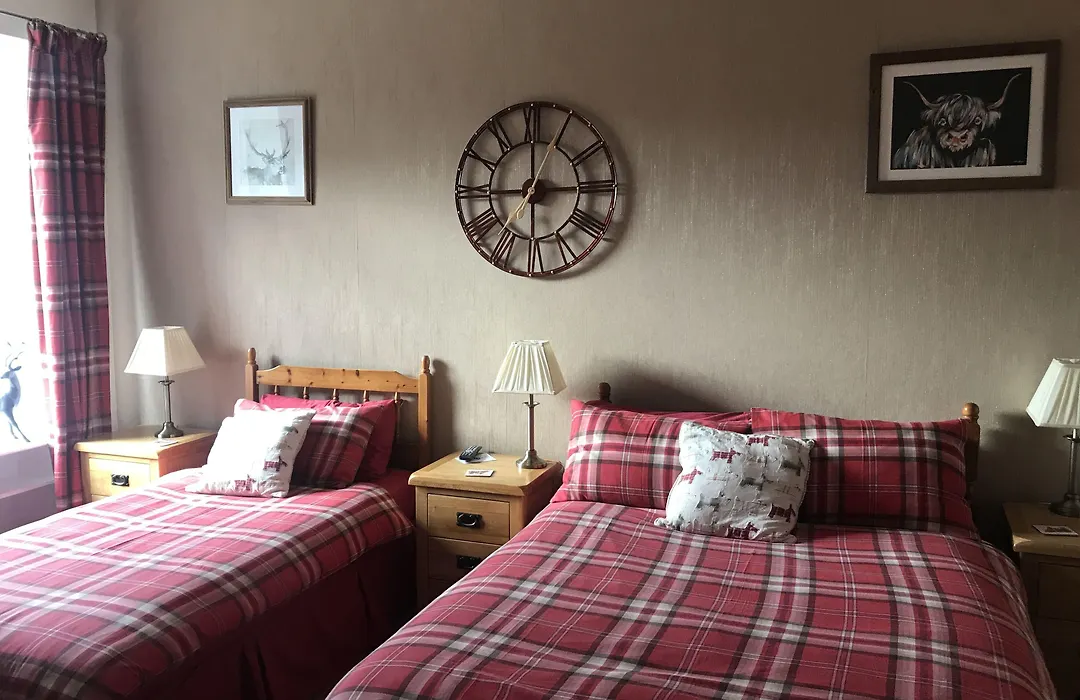 Dunclutha Guest House-1