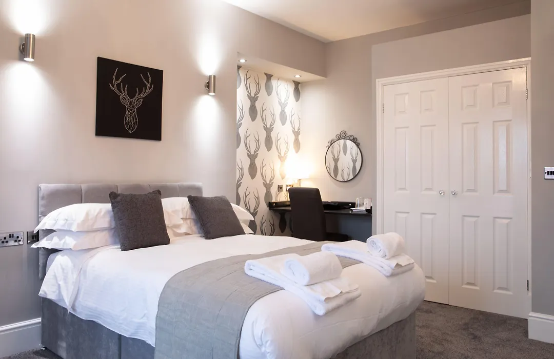 The Glebe Hotel-1