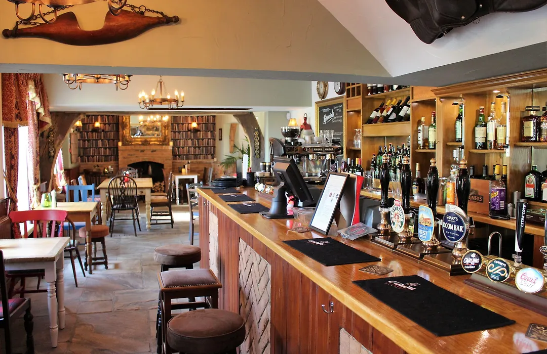 The Coach And Horses-1