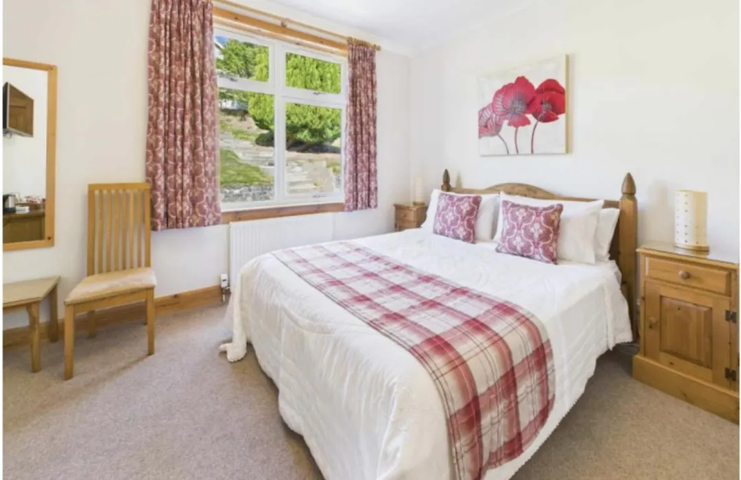 Strathview Lodge B&B-1