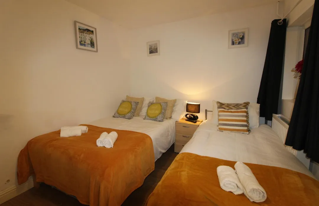 Peartree House-1