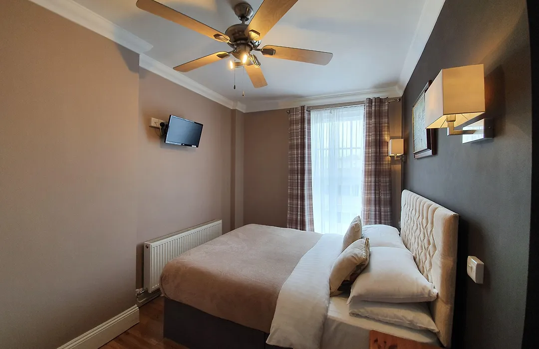 Midway Guest House-1