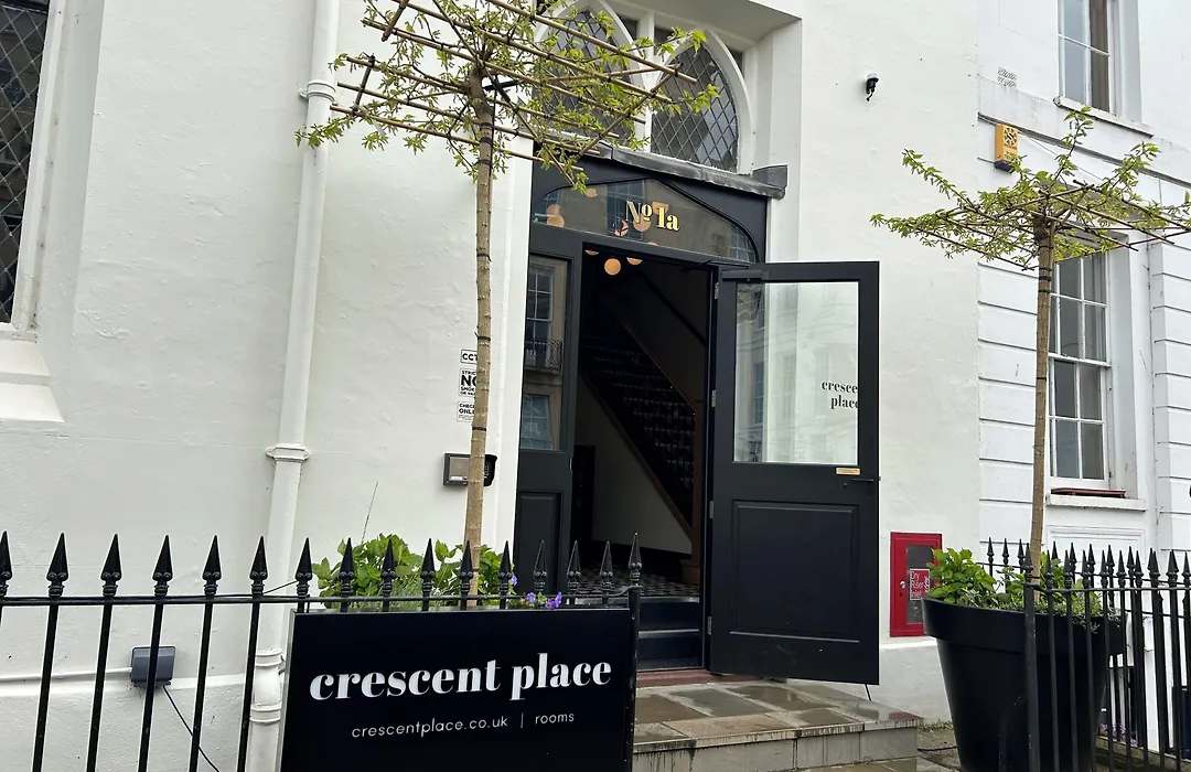 Crescent Place By Mansley-1