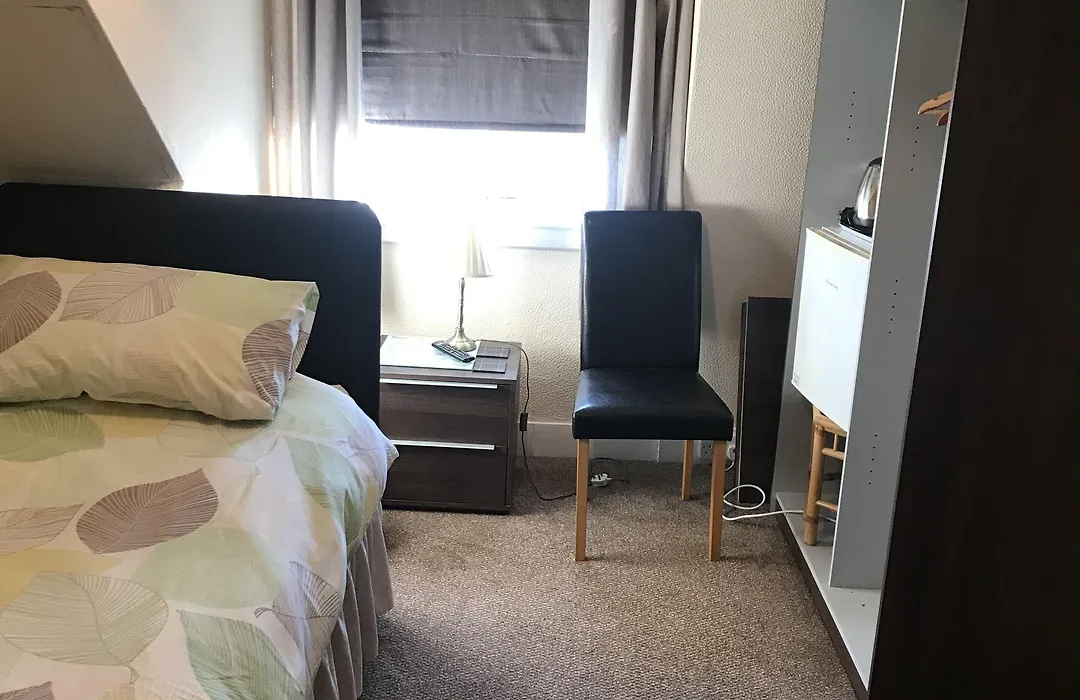 Roselodge Guest House-1