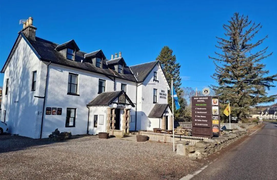 Roy Bridge Hotel-1