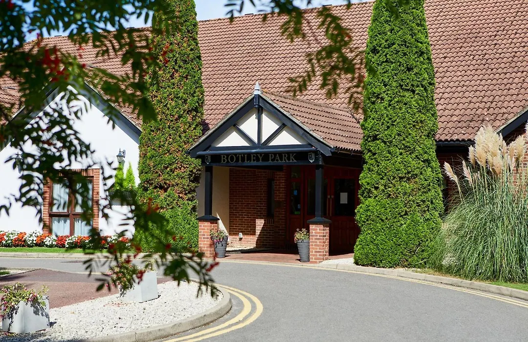 Macdonald Botley Park Hotel & Spa-1