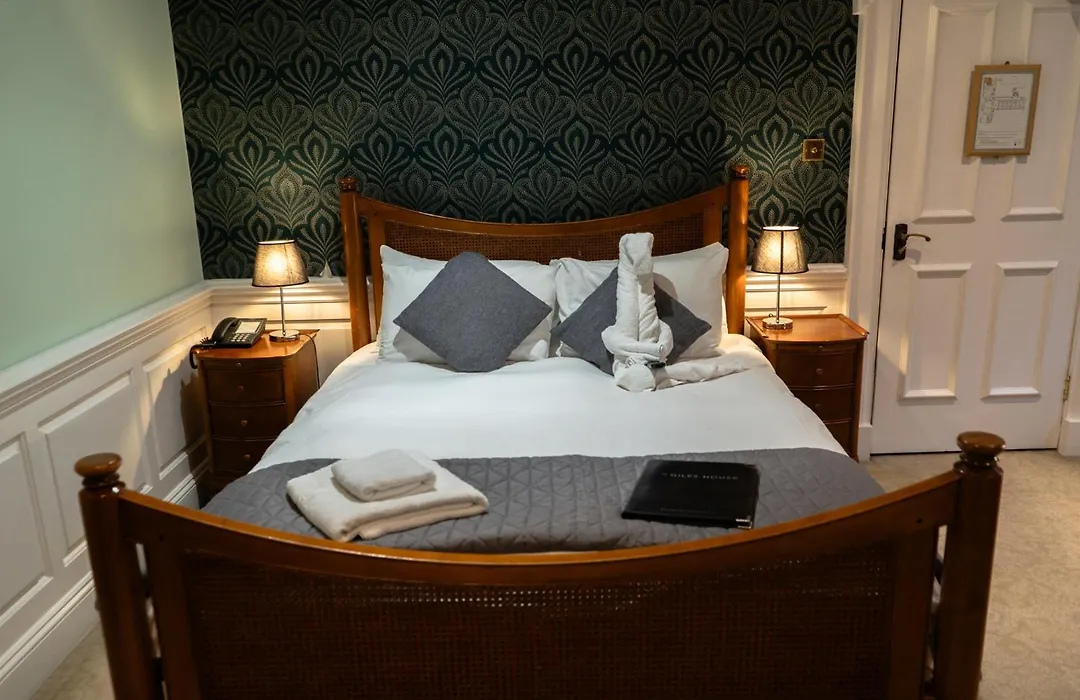St Giles House-1