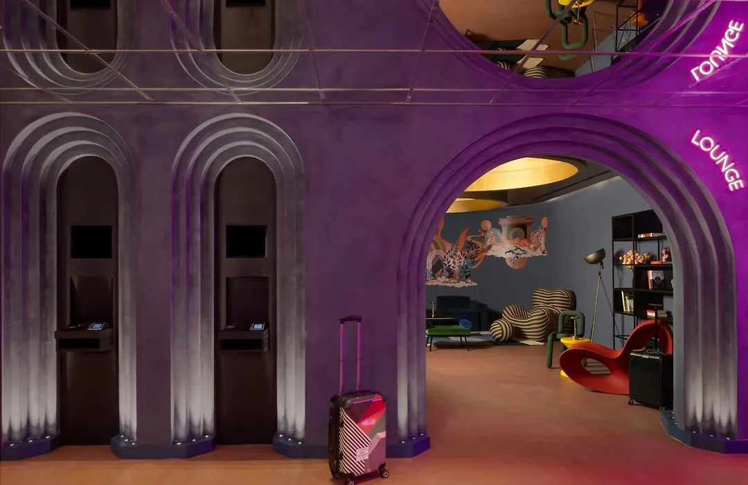 Moxy London Piccadilly Circus-1