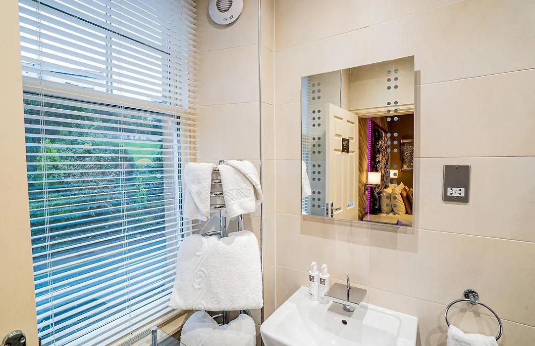 The Cranleigh Boutique-1