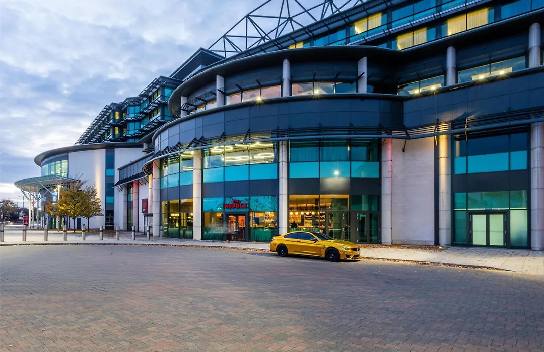 Radisson Red London Twickenham-1