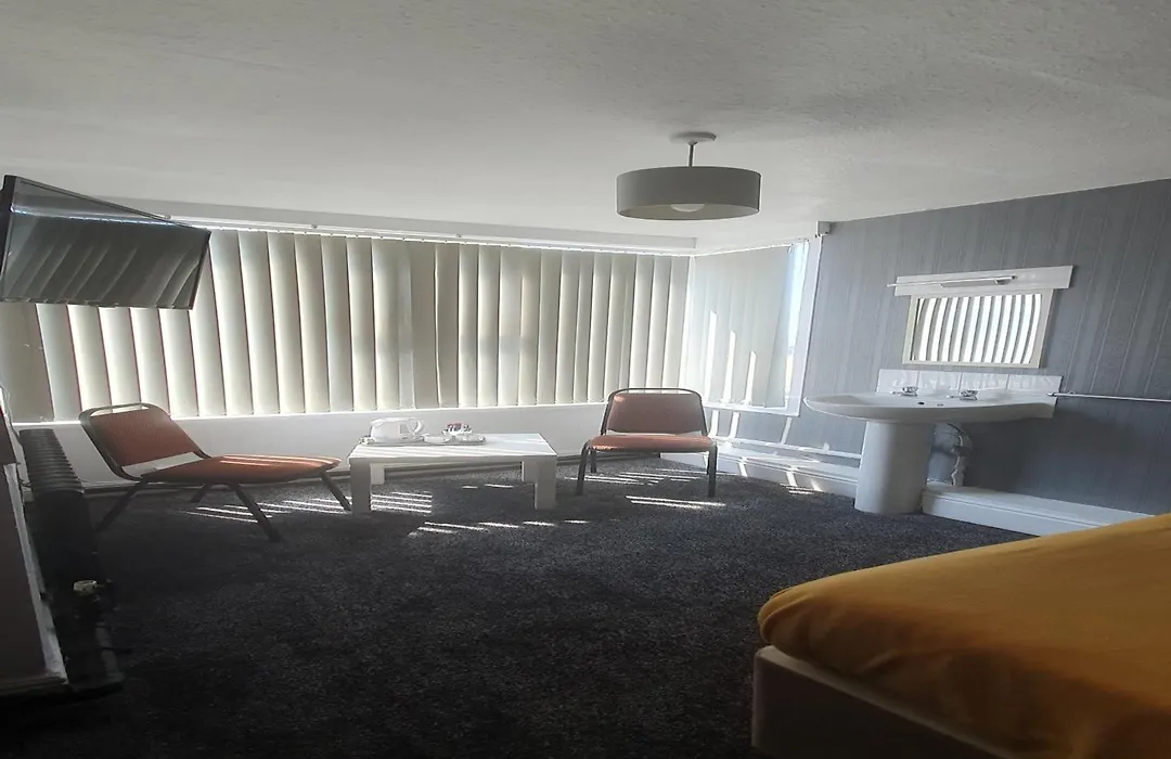 South Beach Kings Promenade Hotel-1