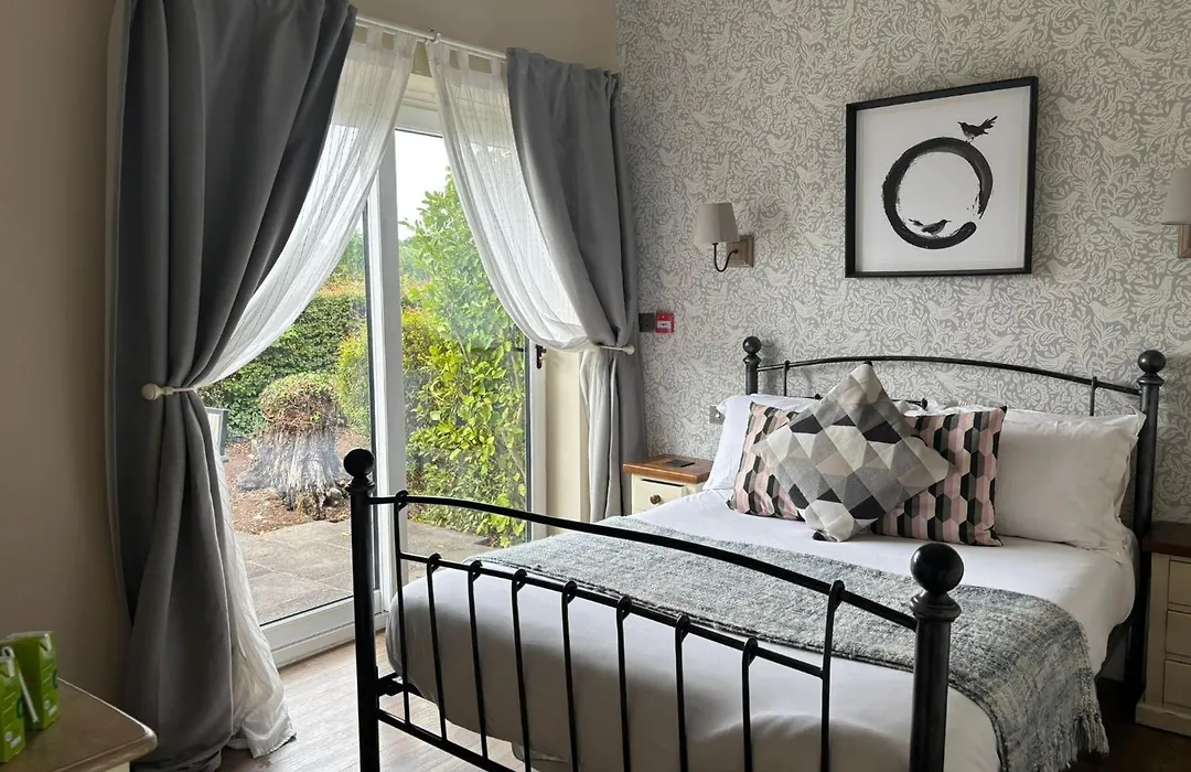 Accommodation Bristol Airport-1