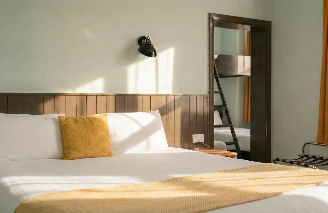 Marine Hotel Ballycastle-1