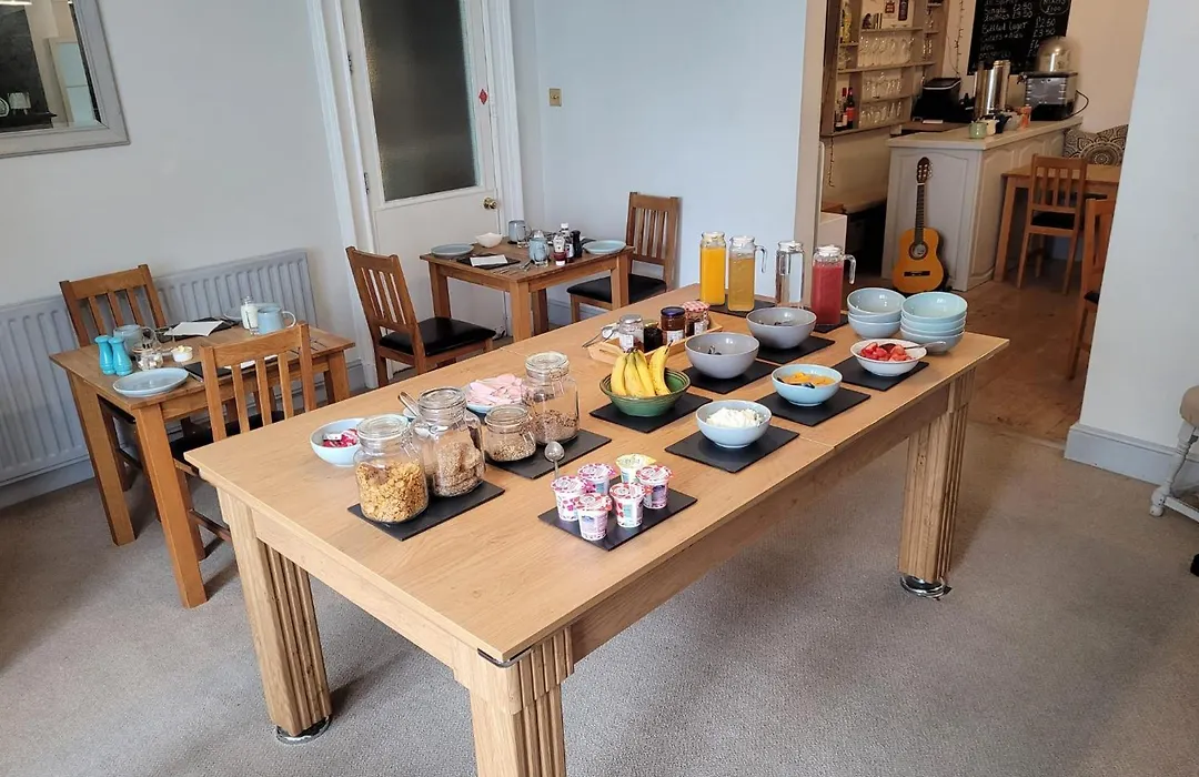 Glascoed Guest House-1