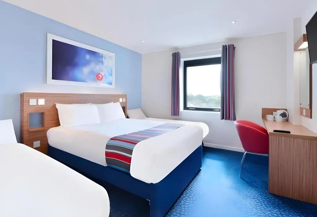 Travelodge St Austell-1