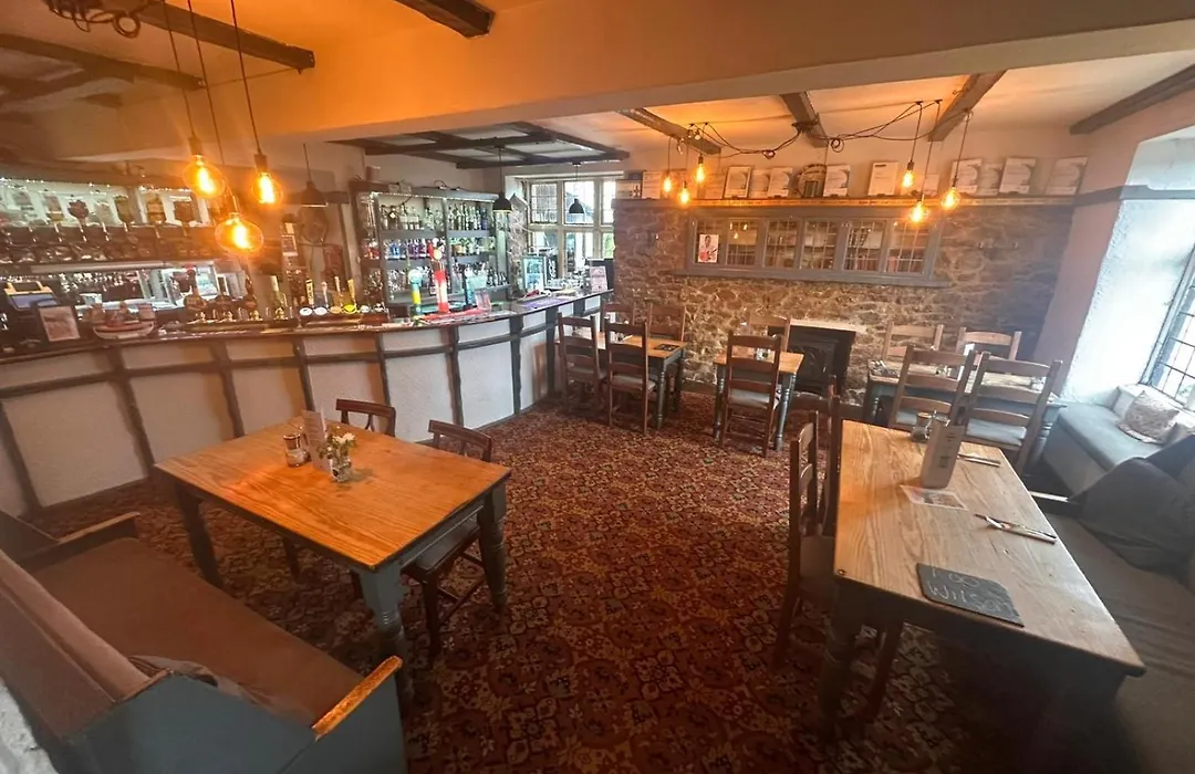 Manor Inn Galmpton-1