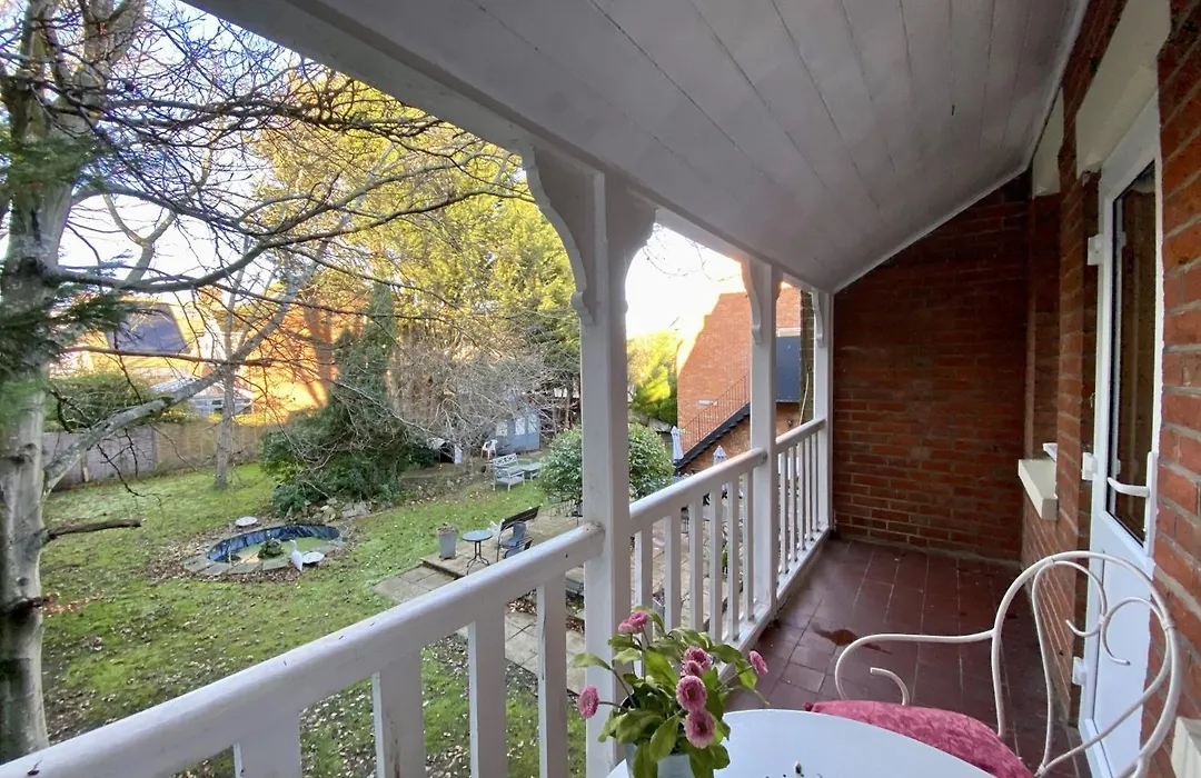 Pickwicks Guest House-1
