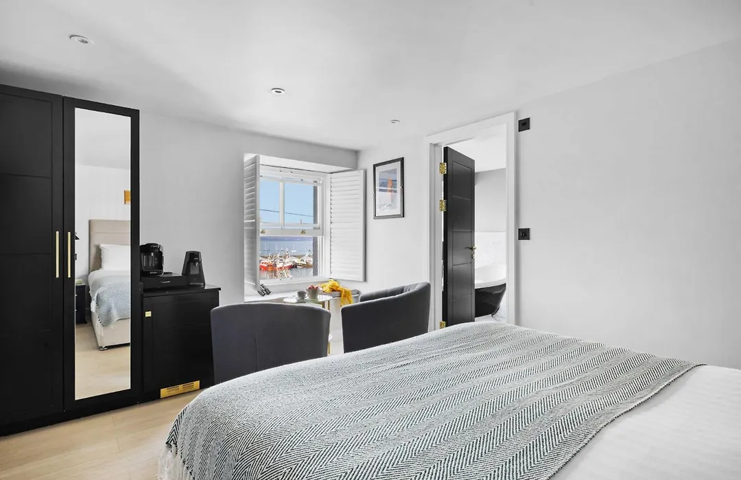 Vigilance Suite - Free Wi-Fi - Sea View-1
