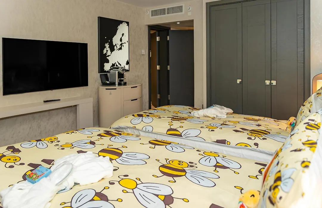 Hilton London Heathrow Airport-1