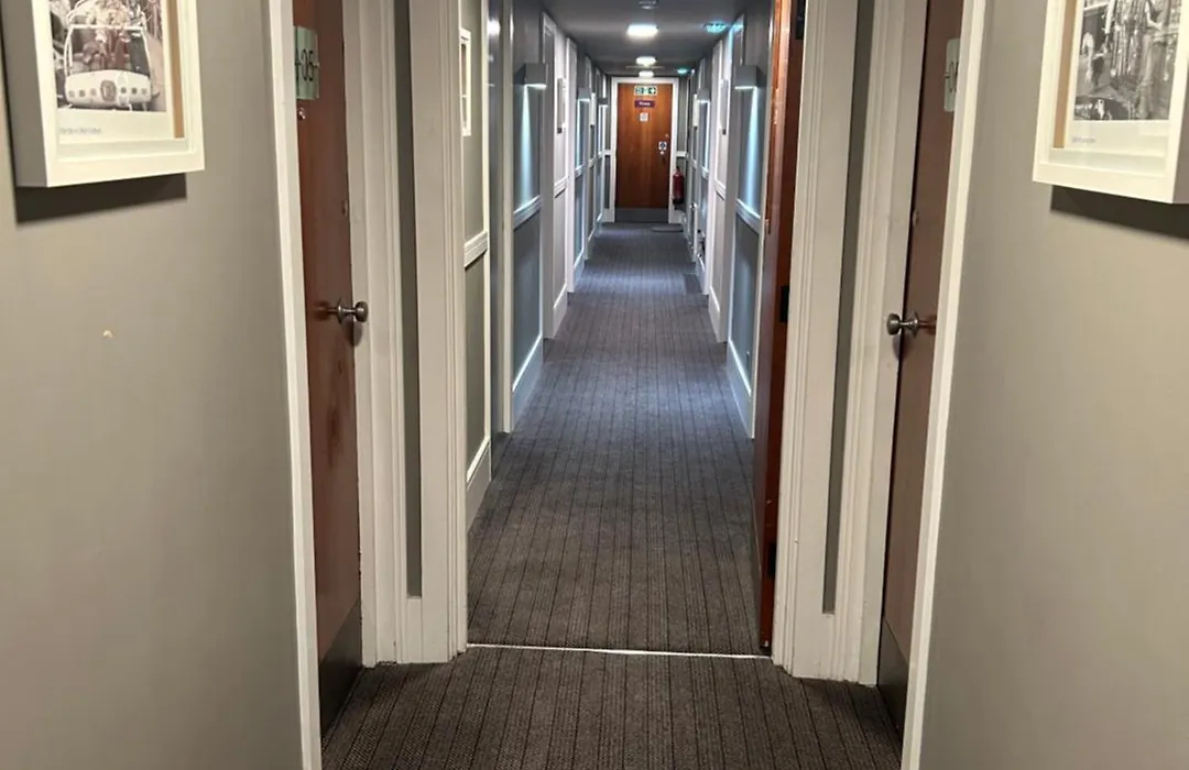 Hello Hotel-1