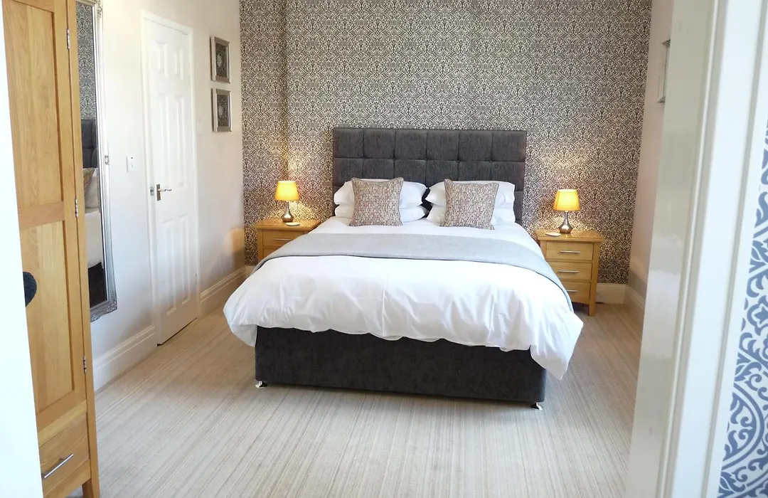 The Cliffbury-1
