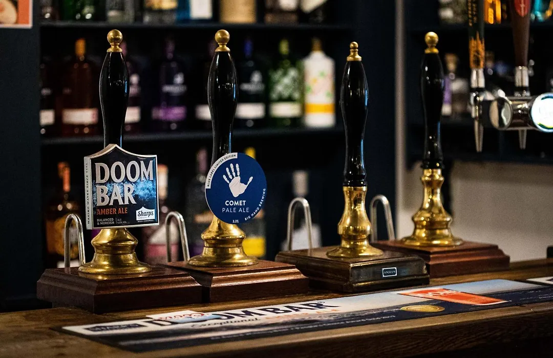 The Hand Hotel-1