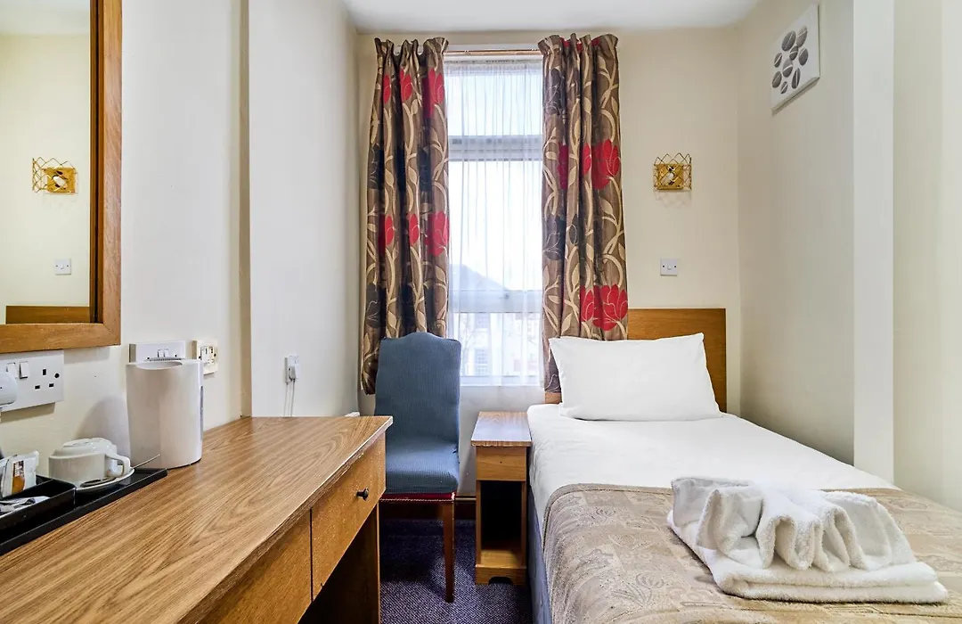 Britannia Inn Hotel-1