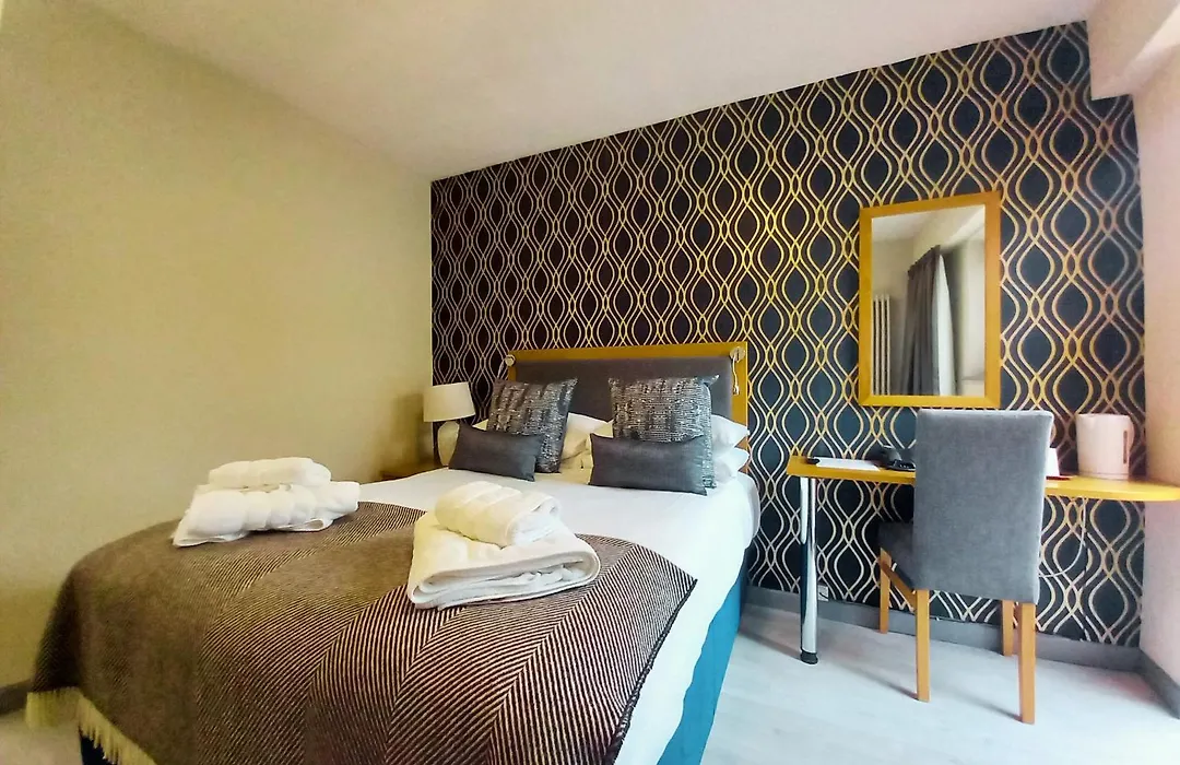 Royal Sportsman Hotel-1