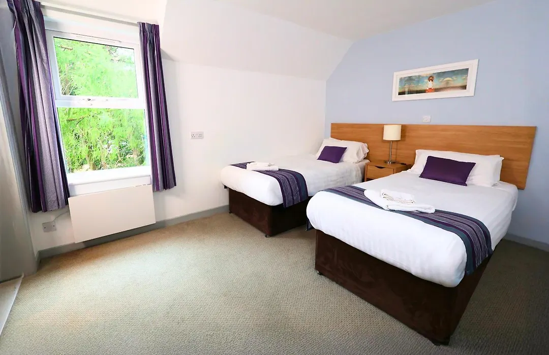 The Caledonian Claymore Hotel-1