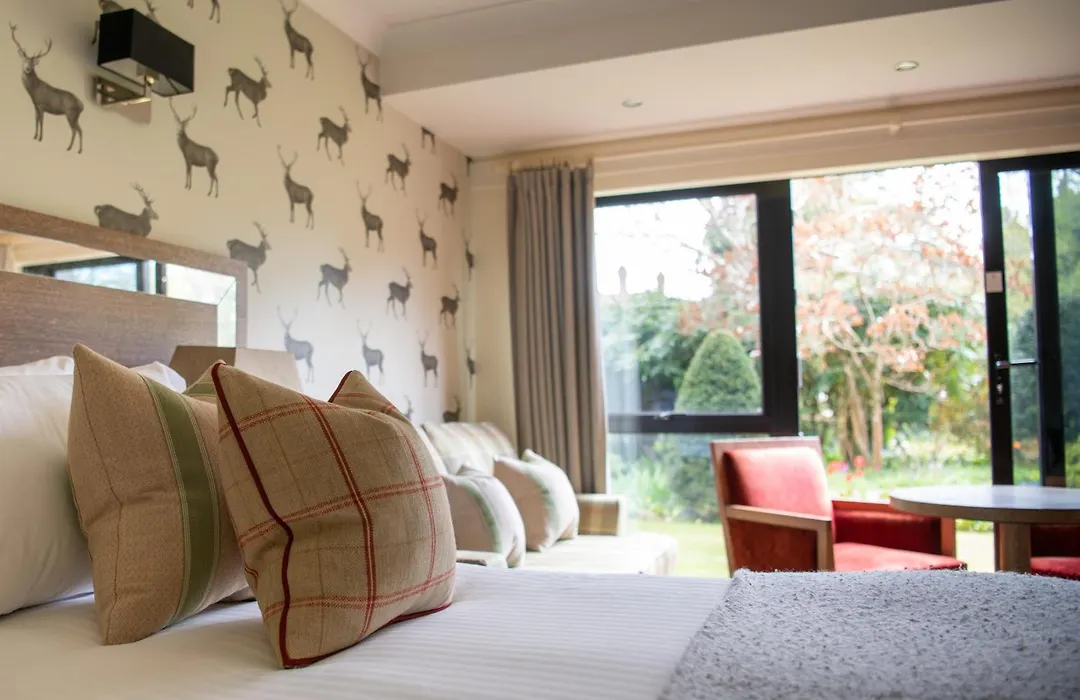 Careys Manor Hotel & Senspa-1