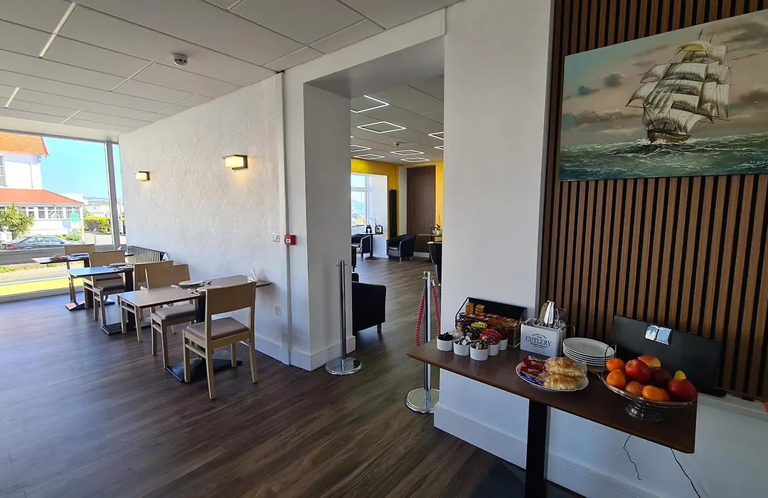 The Torland Hotel - Paignton Seafront, Guaranteed Free Parking-1