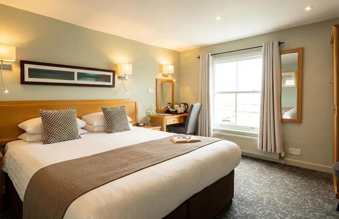 Best Western The Rose & Crown Hotel-1
