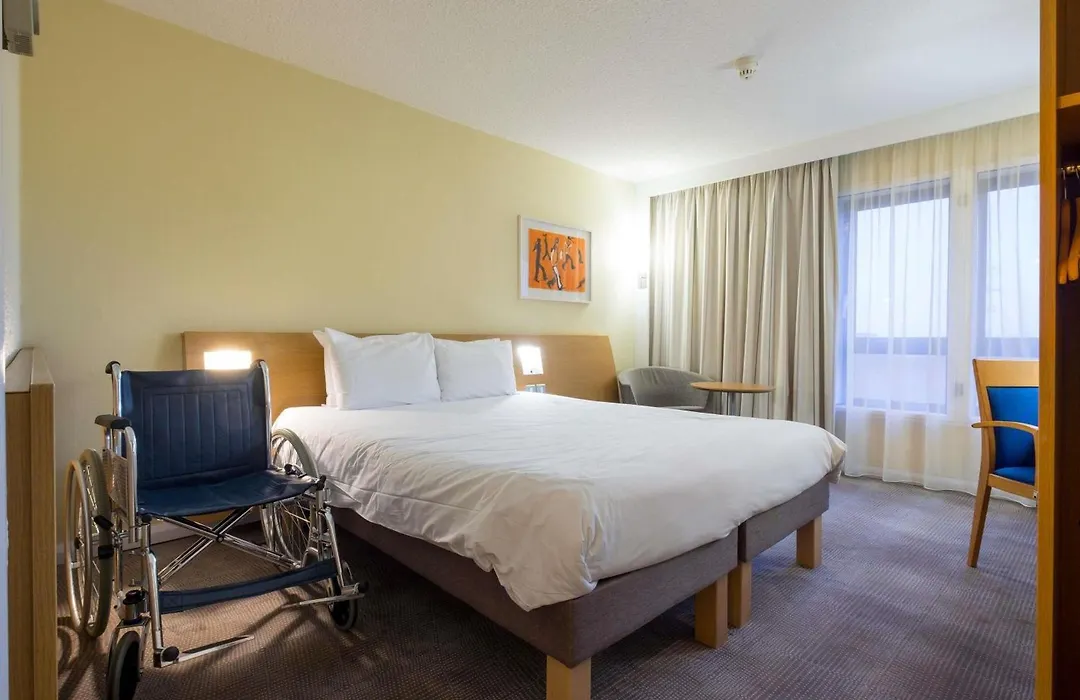 Novotel Southampton-1