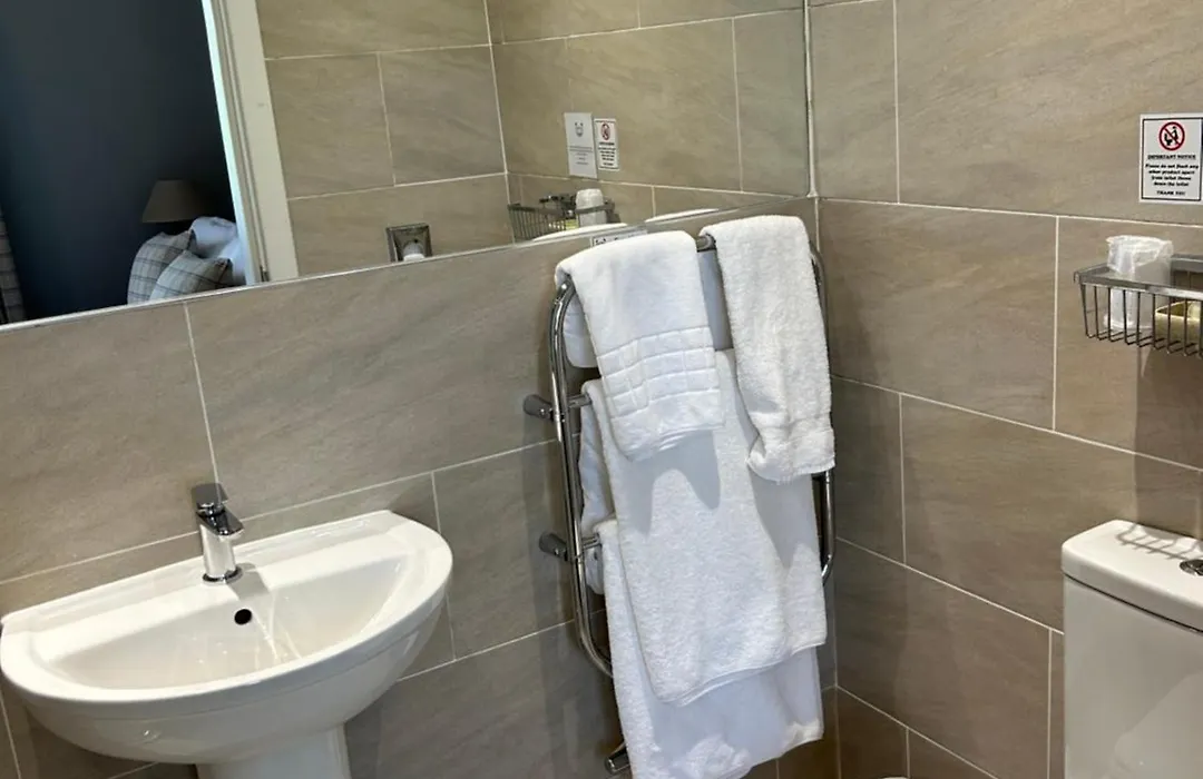 Loch Ness Guest House-1