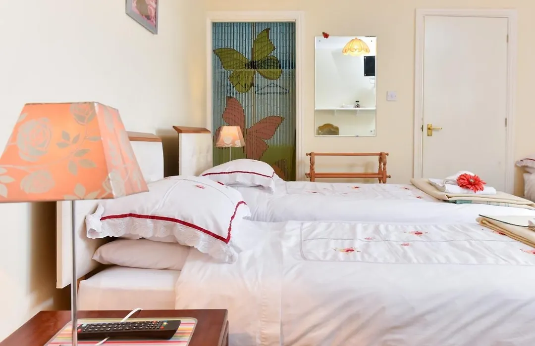 The Warren Guest House-1