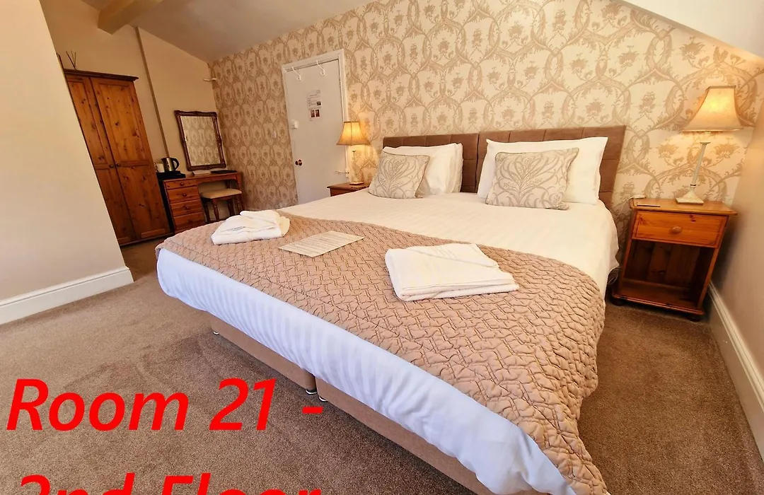 The Annan Hotel-1