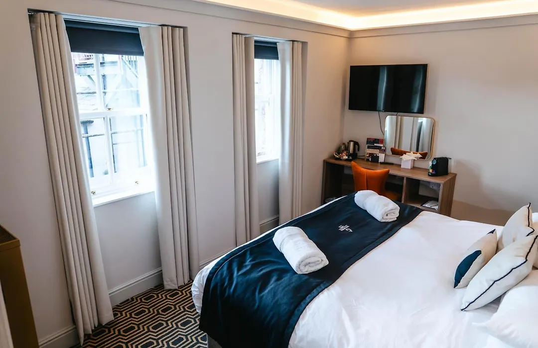 The George Hotel-1