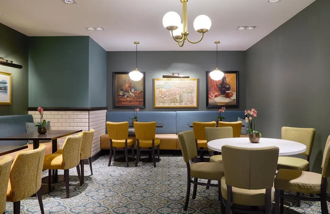 Hilton Edinburgh Carlton-1