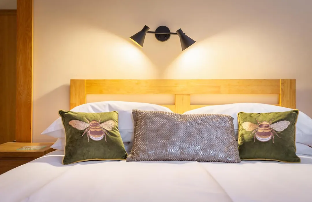 Avoncourt Lodge-1