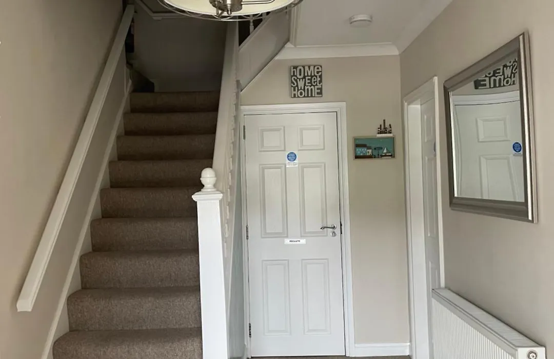 Fernlea Guest House-1