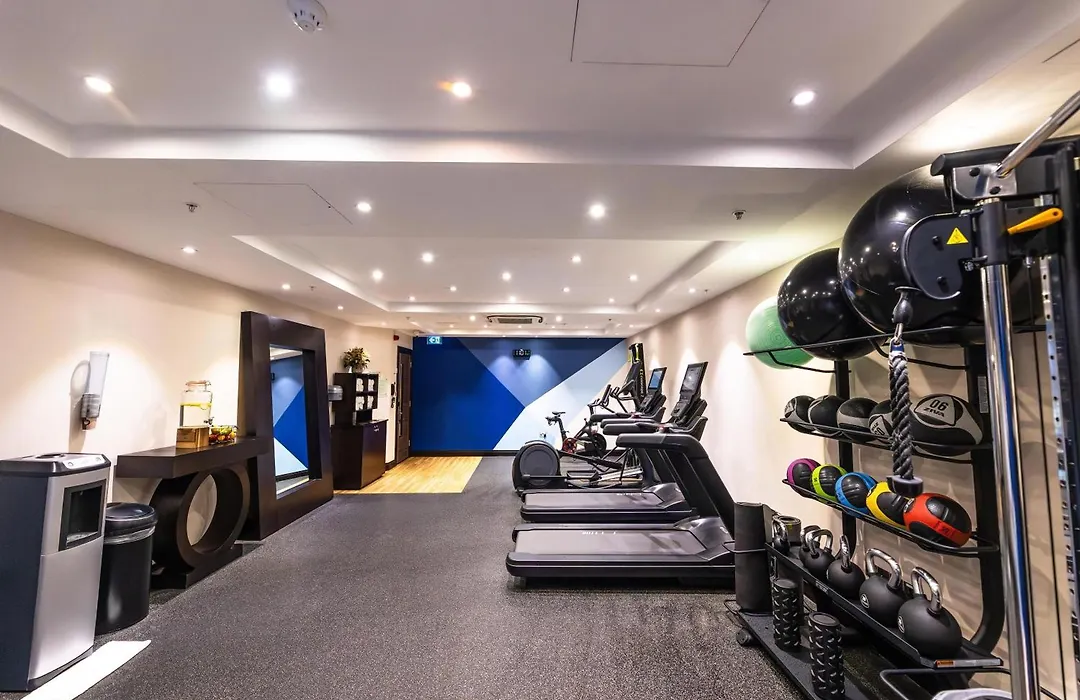 Doubletree By Hilton London Victoria-1