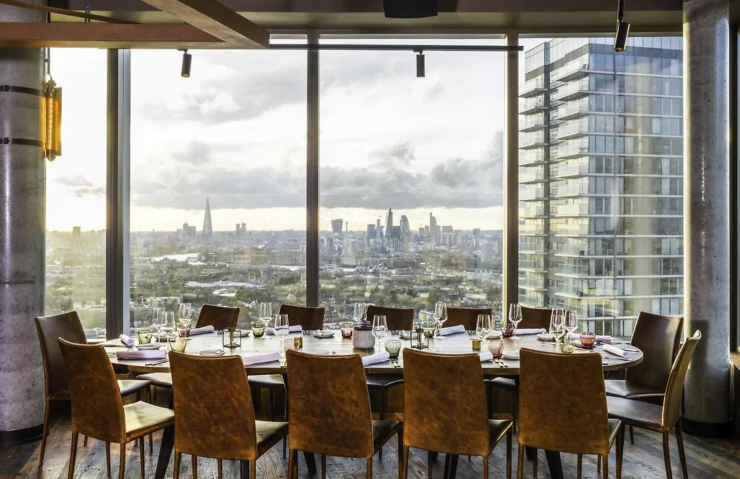 Novotel London Canary Wharf-1
